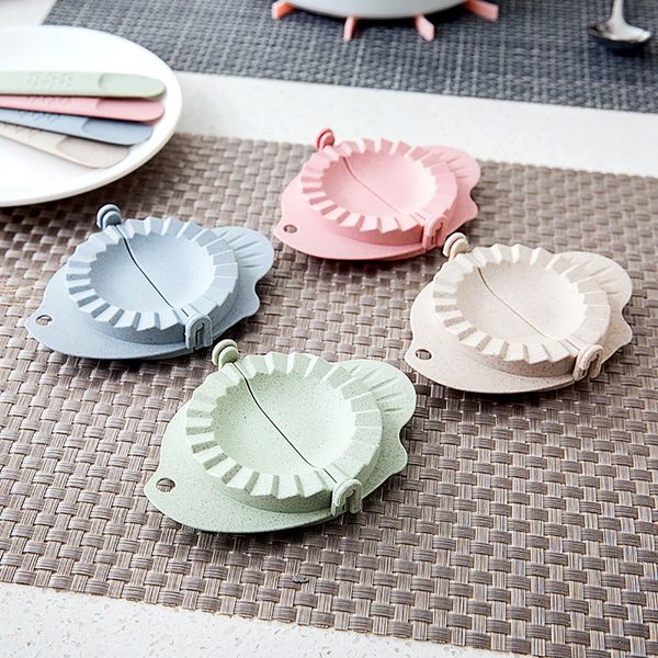 

fish-shaped dumplings mold household dumplings creative kitchen supplies dumplings gadget artifact drop shipping