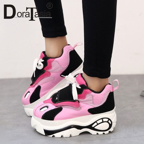 

doratasia 2019 new ins girl fashion thick platform dad shoes ladies platform sneakers women high shoes woman, Black