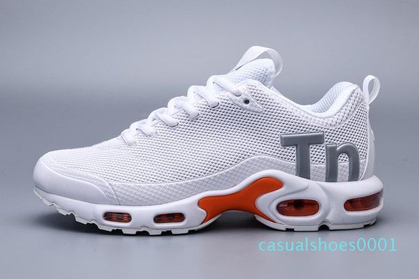 

chaussures womens mens mercurial plus ultra se kpu casual shoes triple white black orange for men air designer homme zapatillas ag22
