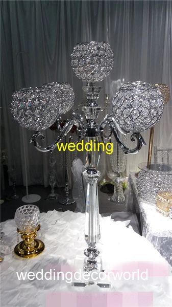 Centrotavola candelabri in argento con portacandele in cristallo da 5 pezzi all'ingrosso decor01043