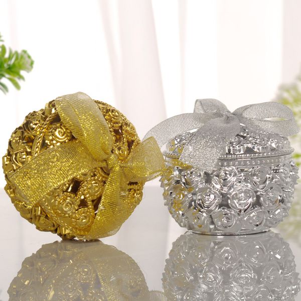 

golden and silver creative wedding and baby shower plastic candy box exquisite wedding and party gift box circular with bow