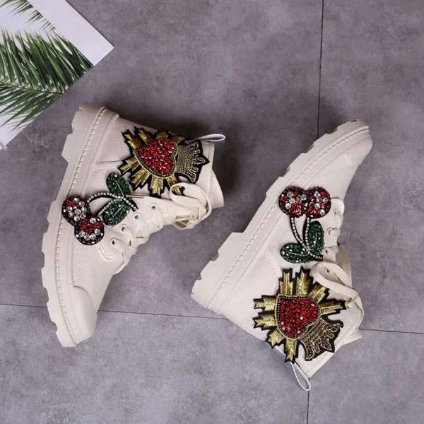 Hot Sale Hottest Nails Beads Handmade Fashion Walking Boots