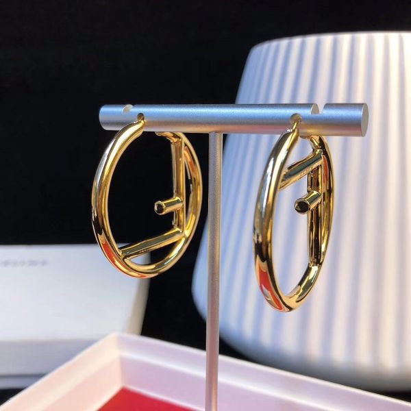 

new arrival hollow round shape of stud earring for women gift jewelry 18k gold plated ps5742