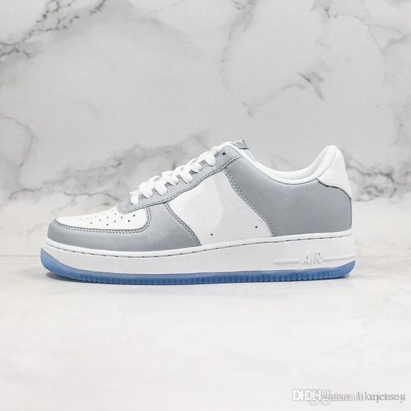 

новые принудительный один низкий скейтборда 1s серый белый роскошная air chaussures 1 один skate спортивный спорт кроссовки