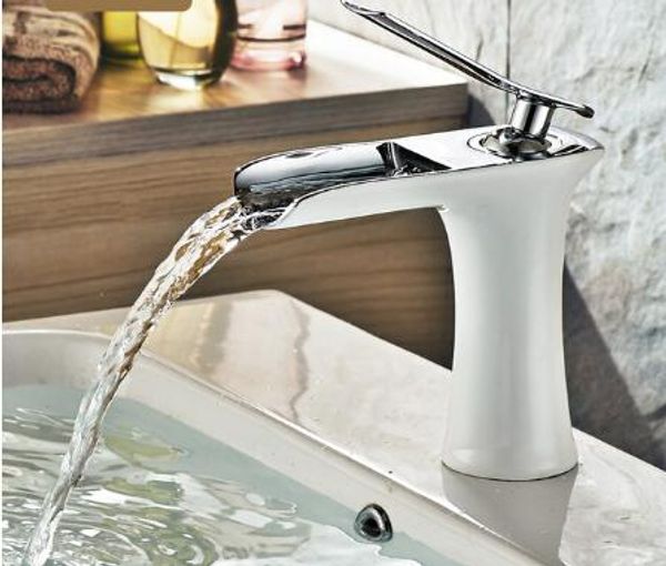 Cachoeira Latão Vanity torneira da pia Chrome pia do banheiro Toque Mixer Bacia 83008