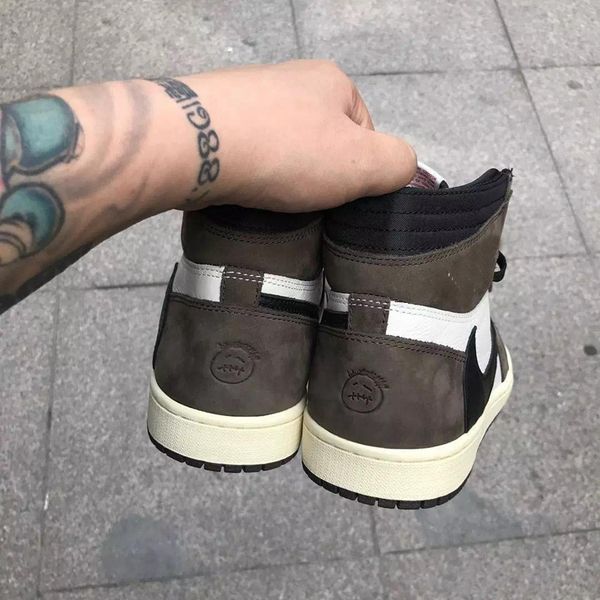 

2019 new travi cott 1 men ba ketball hoe neaker 1 uede brown dark mocha men athentic port de igner trainer with box ize 36 45