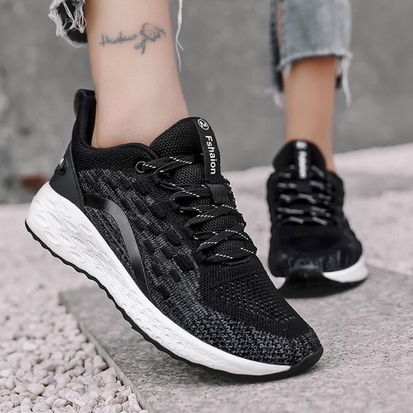 

lady running sneakers 2020 flying woven breathable non-slip woman sports shoes wear-resistant cushion woman sneakers#4