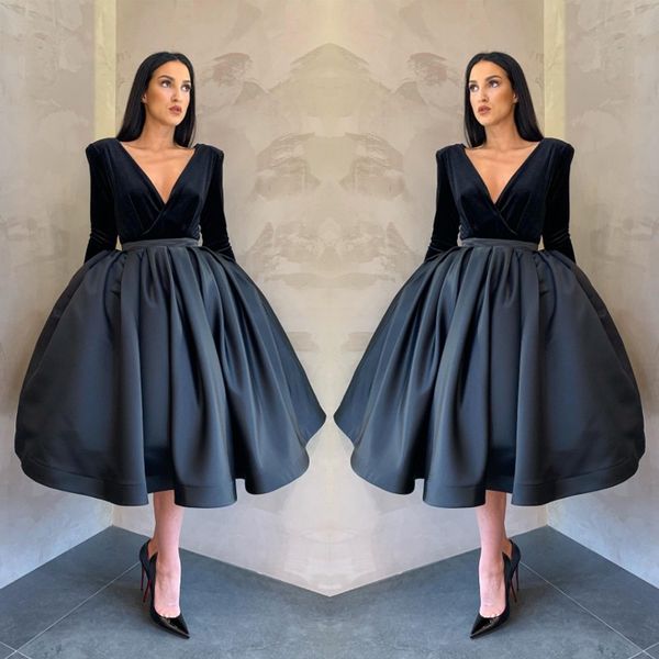 

2019 graceful long sleeve velvet a line prom dress black v neck ruched satin knee length short homecoming dresses