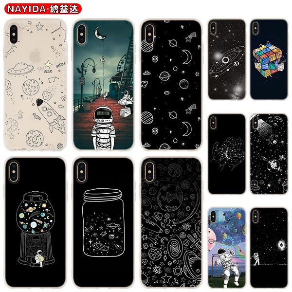 

phone case for iphone 11 pro x xr xs max 8 7 6 6s 6plus 5s s10 s11 note 10 plus huawei p30 xiaomi cover space moon astronaut black white