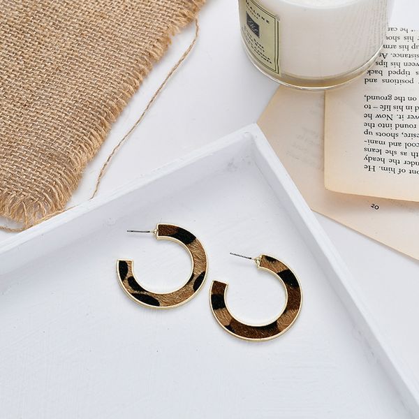 

europe and america simple personality plush leopard c-shaped stud earrings temperament fashion women girl jewelry accessories, Golden;silver