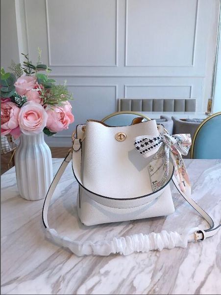 

новый двойной супер практичный стиль супер старокер стиль не выбирай возраст нравится брать размер: 25 и 27 распределение 16