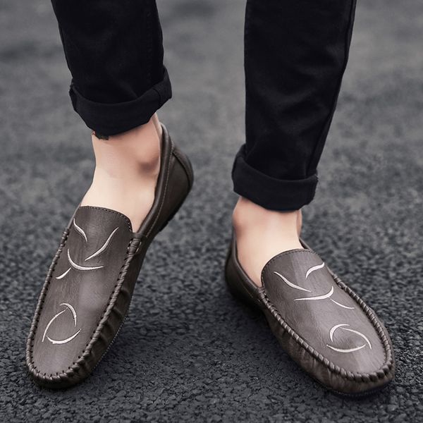 

new product explosion 2019 autumn and winter round head hand-carved comfortable waterproof british casual shoes, Black