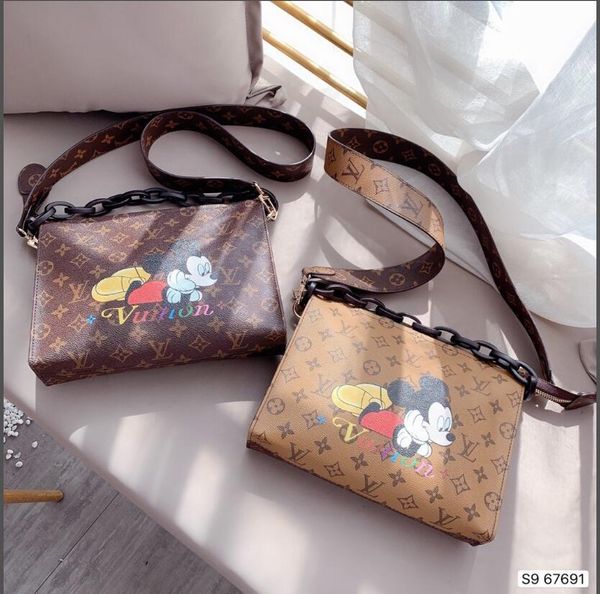 

fashion classic luxury ladies personality cartoon business bag shoulder bag exquisite ladies fashion exquisite wild messenger bag backpack