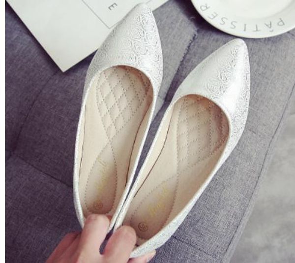 

send 2018 new style flat bottom pointed end shallow mouth women's shoes, Black