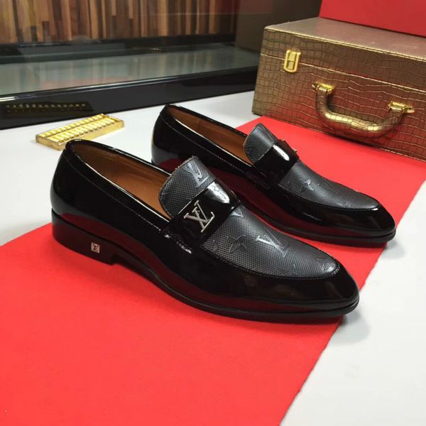 

handmade shoes european station new flat casual shoes 35-45 couple shoes factory direct sales ing, Red;white