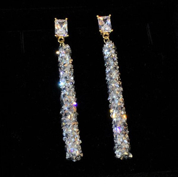 -Hot Atacado novo designer de moda super luxo brilhante diamante de cristal de zircão brincos longos lustre do parafuso prisioneiro para mulheres meninas