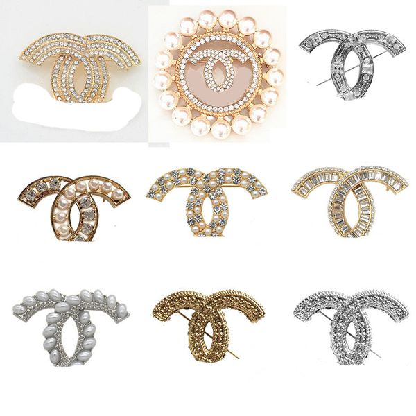 

luxury designer brooches crystal diamond women fashion brooch gold plated pearl brooch pins ladys jewelry costume decoration quality