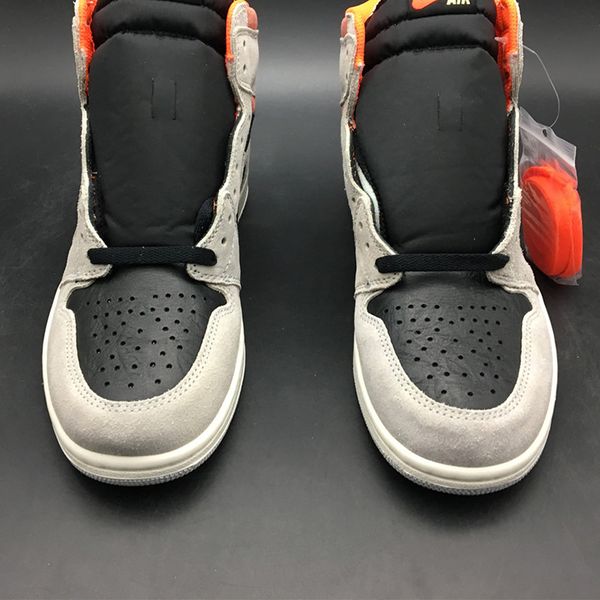 

Air 1 high og neutral grey 555088 018 1 i kick men ba ketball port hoe neaker trainer with original box, Black;white