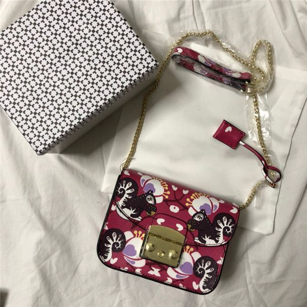 

новые дамы моды кожа печати сумка милый мультфильм белка девушка сумка небольшой квадратный мешок joker цепь