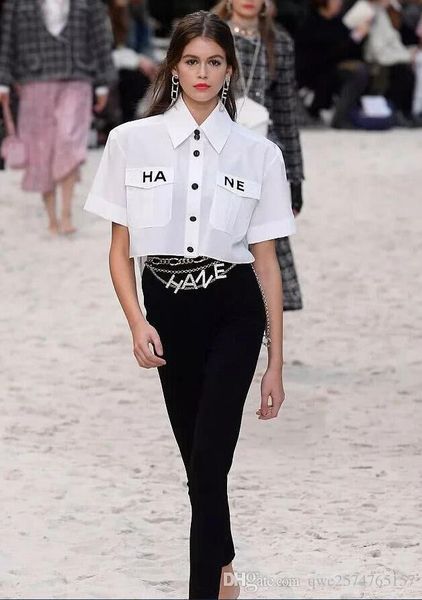 

the paris women's short-sleeved fashion show was full of c1 british style women's casual short-sleeved t-shirts, White