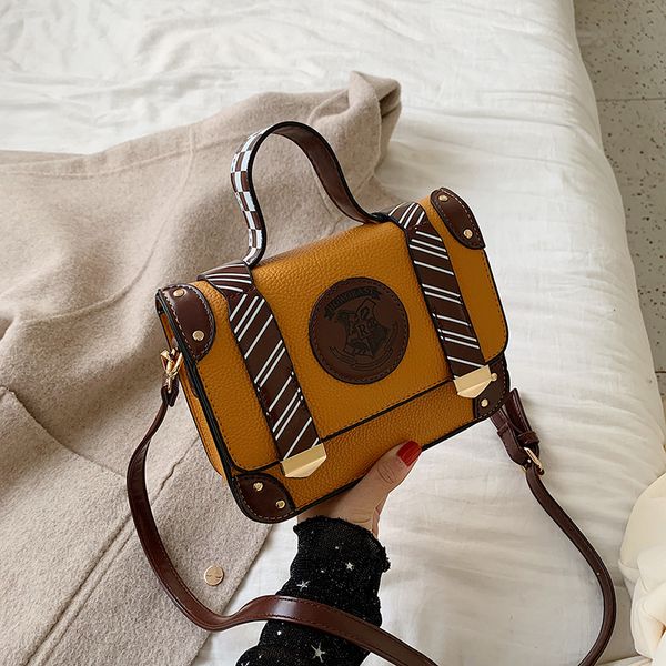 

простая сумка женская одежда ретро новый мешок плеча 2020 весеннюю hong kong ветер ударил цвет дикий мессенджер небольшой квадратный мешок