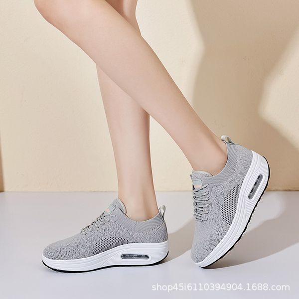 

netting surface breathable thick bottomed rocking shoes women's comfortable extra high casual sports slip-on old beijing clo, Black