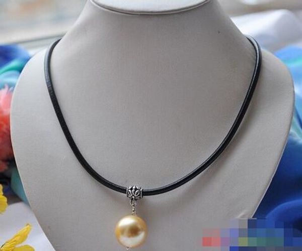 

красивая 20-миллиметровая золотая южная морская ракушка кулон 18-дюймовая кожаная цепь, Silver