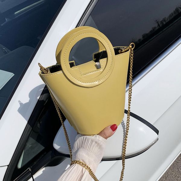 

new original design fashion handbag & elegant chain bucket bag messenger bag width 20cm height 22cm thickness 12cm