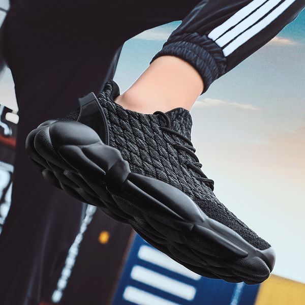 

recoisin men's fashion sneakers breathable non-slip flats 39 summer new men shoes light comfortable outdoor casual shoes, Black