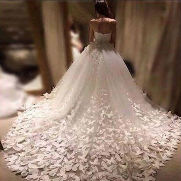 

new fashion wedding dresses cathedral train 3d floral appliques butterfly bridal gowns tulle sweetheart custom made wedding dresses, White