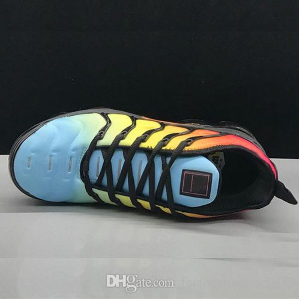 

Классический Открытый Новый TN Plus ShoesRun Shoes tn Черный Белый Спорт Shock Mens Requin Оливковое Серебро Без Коробок 36-46 2018 Повседневные Кроссовки