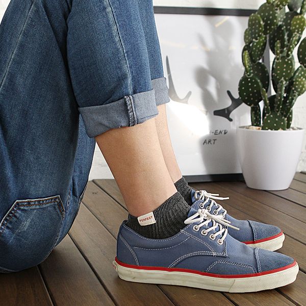 

весна и лето мужские дизайнерские носки моды класса люкс mens с solid color носок дышащий вскользь марка короткие носки для мужчин оптовых п, Black