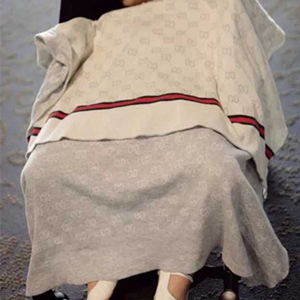 

Fa hion air conditioning blanket letter knitted cotton oft wadding for baby kid breathable oft letter blanket