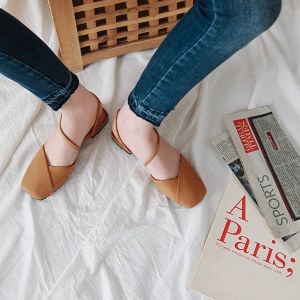 

oversized 11 12 13 14 15 16 17 18 19 summer flat sandals ladies women shoes square-headed low-heeled women's shoes, Black