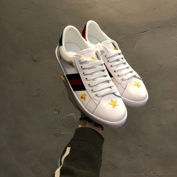 

De igner hoe black new nake embroidered men women ace genuine leather de igner neaker white luxury ca ual hoe