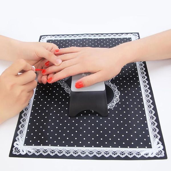 NAT001 Cuscino per nail art in plastica siliconica Cuscino per mano Supporto per bracciolo per unghie Tappetino Accessori per manicure Attrezzatura per utensili Nave di consegna