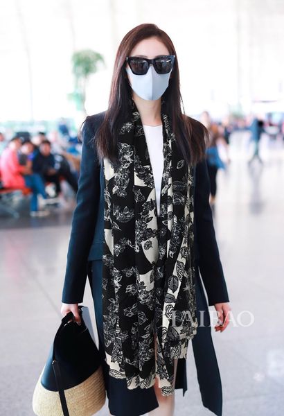 

84478 весна, лето, осень и зима 2019 женщин шелковый кашемировый шарф роскошные женские шарф квадратный шарф высокого класса индивидуальные, Blue;gray