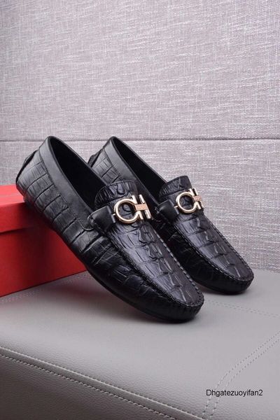 

2020 men's designer famous brand men's shoes promotional retail wholesale 2020 classic casual shoes men sports, Black;red