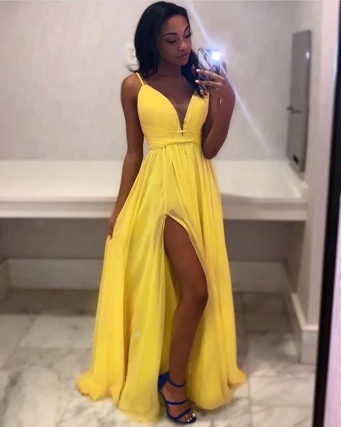 Chiffon A linha de vestidos de noite amarelo plissado V Neck Strap vestidos de baile Side Slit formal vestido de festa longo Zipper Backless