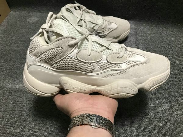 

New 500 Salt Running Shoes Mens Womens Desert Rat 500 Utility Black Blush F36640 DB2908 EE7287 Kanye West Designer Boots with box