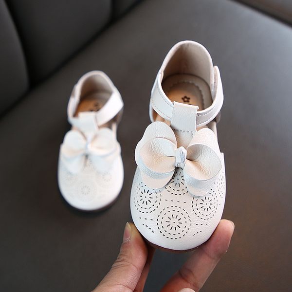 

девушки покрытые пальцев t-strap половина пляжа сандалии лета маленьких детей малышей детская обувь повседневная бабочка-узел soft детский f, Black;red