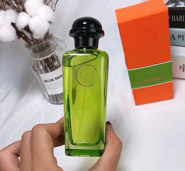 

Perfume sólido makeupavon
