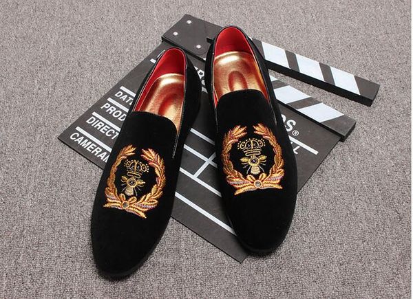

2020 promotion new spring men velvet loafers party wedding shoes europe style embroidered black velvet slippers driving moccasins 425