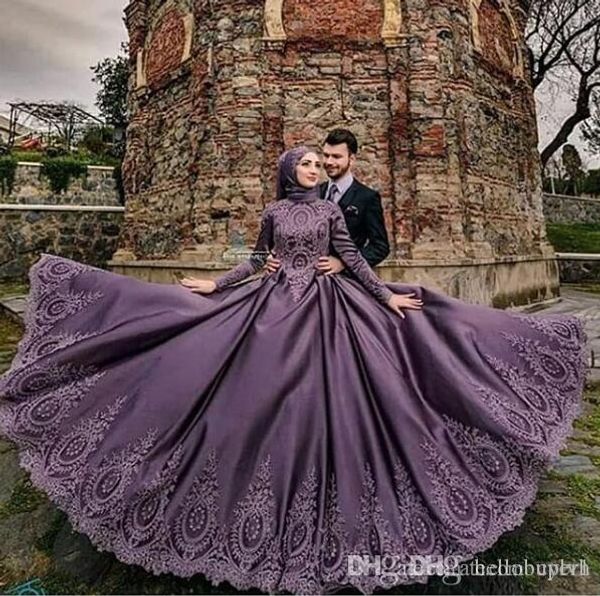 

мусульманское свадебное платье с длинным рукавом из атласа фиолетового цвета плюс линия свадебное платье свадебное платье с кружевной апплик, White
