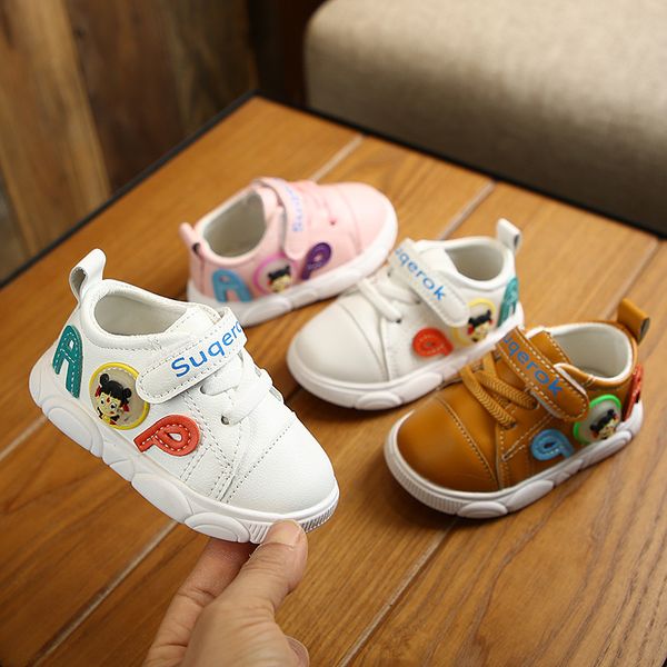 Frühling Herbst Baby Mädchen Jungen Lederschuhe mit weichen Sohlen Walker Kleinkind Kleinkind Nähte Farbe Atmungsaktive und rutschfeste Turnschuhe 1-2 Jahre alt