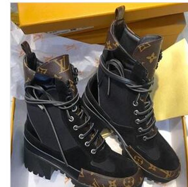 

2019 fashion brand women mkboots fashion letter knitted socks casual martin boots hiking outdoor mkboots ladies winter boot, Black