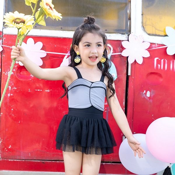 

2020 qiqi children's girl's one-piece swimsuit small fragrance ins cute children's swimsuit gauze skirt, White;black