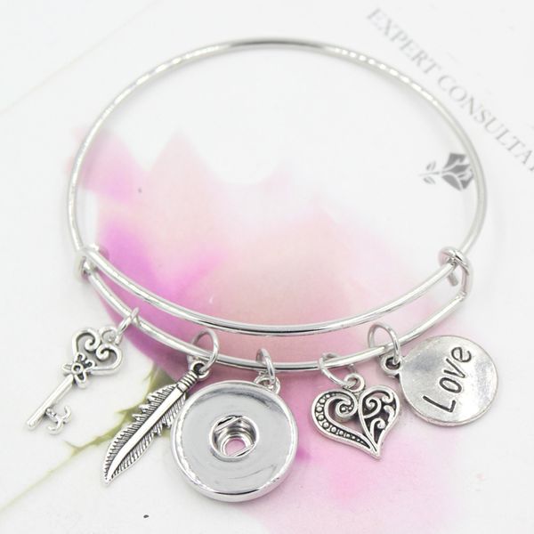 

Charm Bracelets jenniferboutique