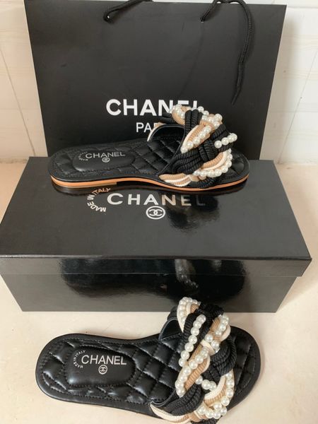 

2019 new ladie fa hion lide pearl chain lipper andal flat hoe de igner andal lipper