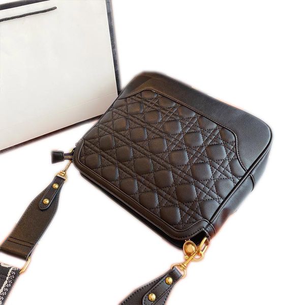 

2020 новый лидирующий классический кожаный ремень письмо маленький квадратный мешок диагональ мешка плеча кошелек, 30 * 9 * 25